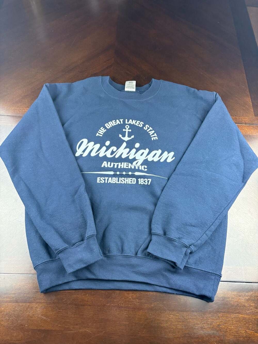 Gildan Heavy Blend Michigan Great Lakes Navy Blue Crewneck Sweatshirt